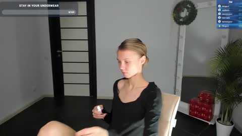 Phoebe online show from December 17, 6:35 am