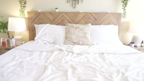 PHOENIX TAYLOR online show from September 23, 6:14 pm