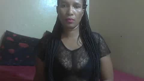 Snapshot of phoenixcandy chatting on January 9, 7:18 pm phoenixcandy online show from January 9, 7:18 pm