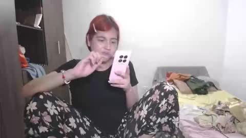 izzy online show from March 9, 2:05 am