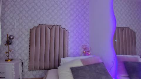    online show from February 26, 11:43 am