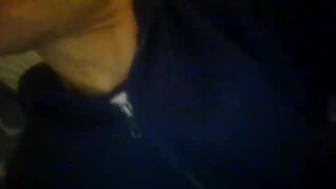 Snapshot of pichoun71 chatting on January 27, 7:03 pm pichoun71 online show from January 27, 7:03 pm