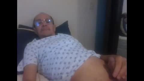 Snapshot of pichoun71 chatting on September 13, 7:33 am pichoun71 online show from September 13, 7:33 am