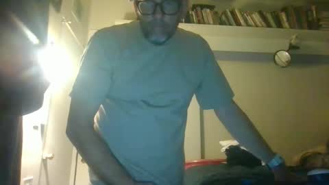 pierce702702 online show from December 18, 9:04 am