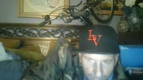 pierce702702 online show from December 21, 2:52 am
