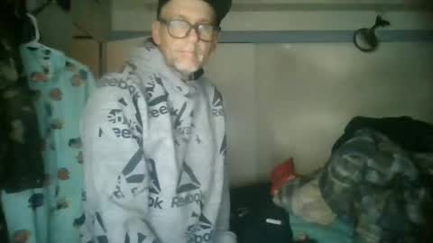 pierce702702 online show from January 6, 9:22 pm