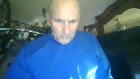 pierce702702 online show from December 31, 11:17 pm