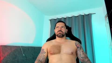 Pierre online show from May 11, 2:07 am