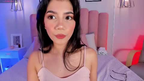 PIKAYLE  online show from June 25, 11:43 pm