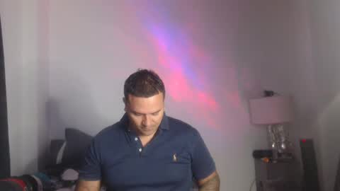 Snapshot of pikoro_gomez chatting on December 18, 3:26 am pikoro_gomez online show from December 18, 3:26 am