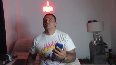 Snapshot of pikoro_gomez chatting on January 8, 3:51 am pikoro_gomez online show from January 8, 3:51 am
