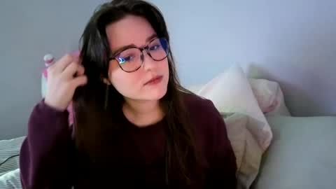 PilloGoddess online show from June 15, 2:36 am