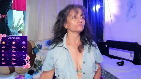 Pilar online show from October 6, 7:31 pm