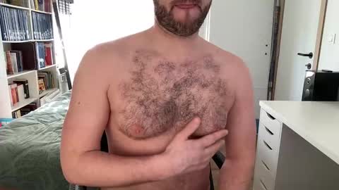 pilou online show from March 28, 3:35 pm