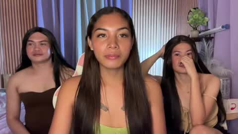 CHLOE online show from July 6, 12:24 pm