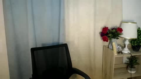 Christine online show from November 18, 10:29 am