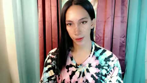 lucyLove online show from September 29, 5:17 am