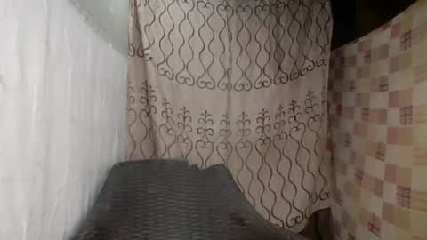 mae online show from January 26, 1:25 pm