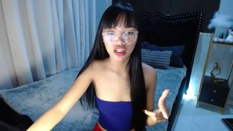 dee online show from March 3, 12:50 pm