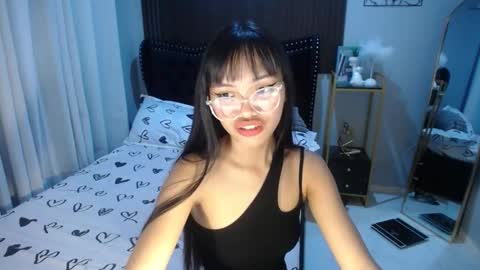 dee online show from February 18, 7:43 am