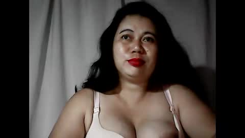 pinaymama12345 online show from September 8, 10:42 pm