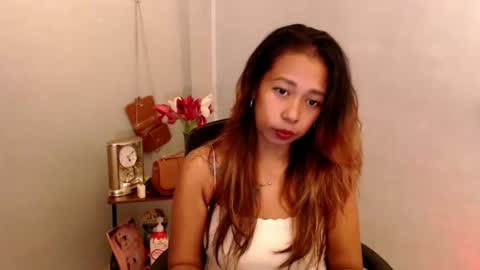 pinaymorena_renelda online show from November 24, 5:17 am