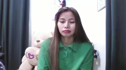 Snapshot of pinaypetite971689 chatting on February 7, 2:04 pm pinaypetite971689 online show from February 7, 2:04 pm