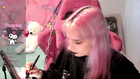 Nancy online show from December 4, 9:18 pm