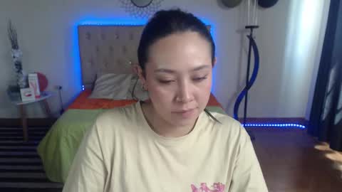 Snapshot of pink_blossom_ chatting on September 11, 3:46 pm pink_blossom_ online show from September 11, 3:46 pm