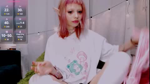 pink_k1tty online show from September 26, 10:18 pm