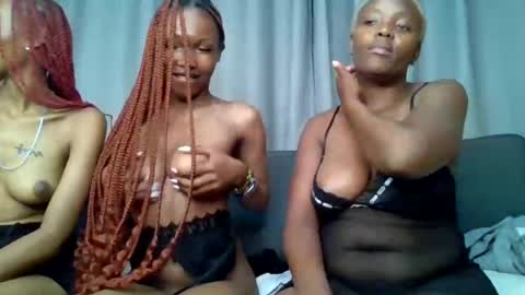 pinkyy online show from July 13, 2:59 am