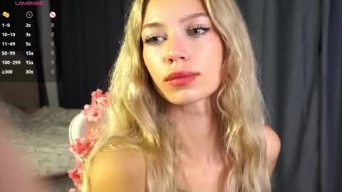 Snapshot of pink_princess_k chatting on September 18, 5:50 pm Kate online show from September 18, 5:50 pm