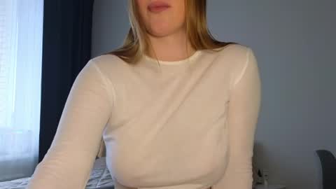   online show from April 8, 3:20 am