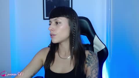 Emily online show from December 6, 9:51 pm