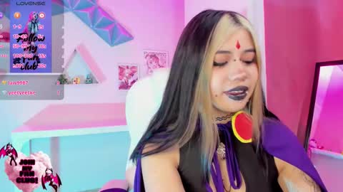 PINKK online show from October 31, 2:17 pm