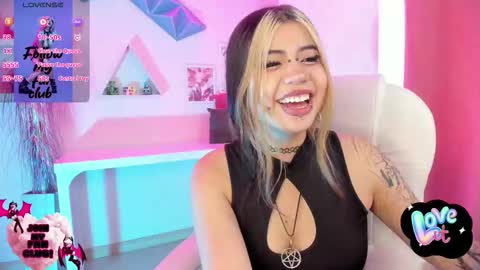 PINKK online show from November 25, 3:00 pm