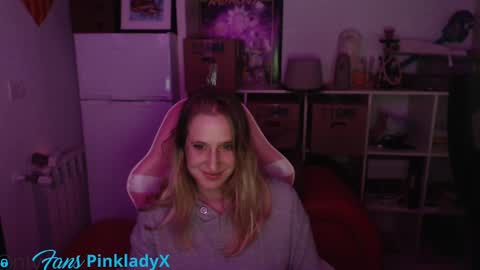 pinkladyx2 online show from January 10, 7:32 pm