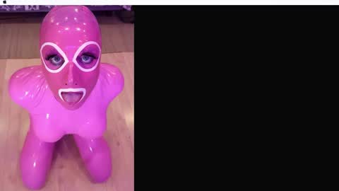 pinklatexgurl online show from February 17, 2:21 am