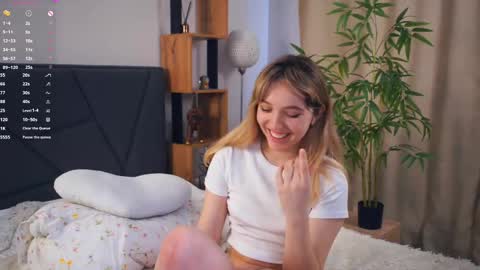  HERES ALICE  WELCOME EVERYONE LOVENSE DOMI REACT TO YOUR TIPS LETS MAKE A GREAT SHOW TOGETHER  online show from March 2, 1:38 pm