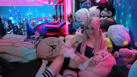 Gwenie online show from October 26, 7:46 pm