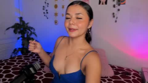 Sarah .. online show from April 15, 5:16 pm