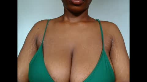 pinkxsugar online show from March 24, 7:47 am