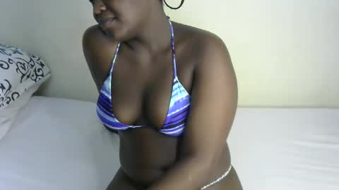 pinky online show from October 31, 11:38 pm