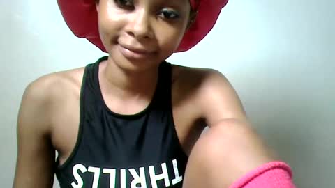 Snapshot of pinky_lov chatting on March 4, 9:54 pm pinky_lov online show from March 4, 9:54 pm