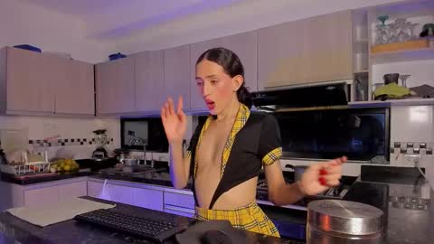 Peachy online show from November 25, 4:11 am