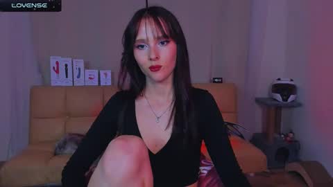 Snapshot of pinkyberry69 chatting on December 18, 10:02 pm Alina online show from December 18, 10:02 pm