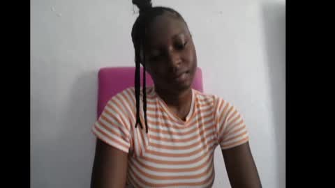 pinkykiki_247 online show from May 21, 10:11 am