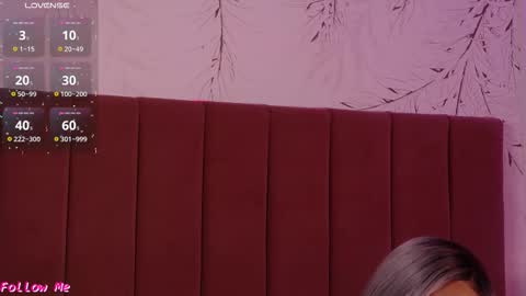 Pinky online show from March 5, 7:56 pm