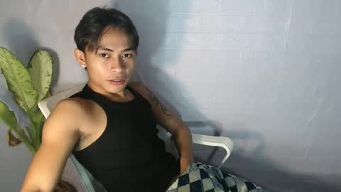 pinoy_palautogxxx online show from April 11, 2:54 pm