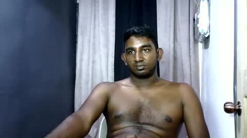 rayvienn online show from April 12, 3:49 pm